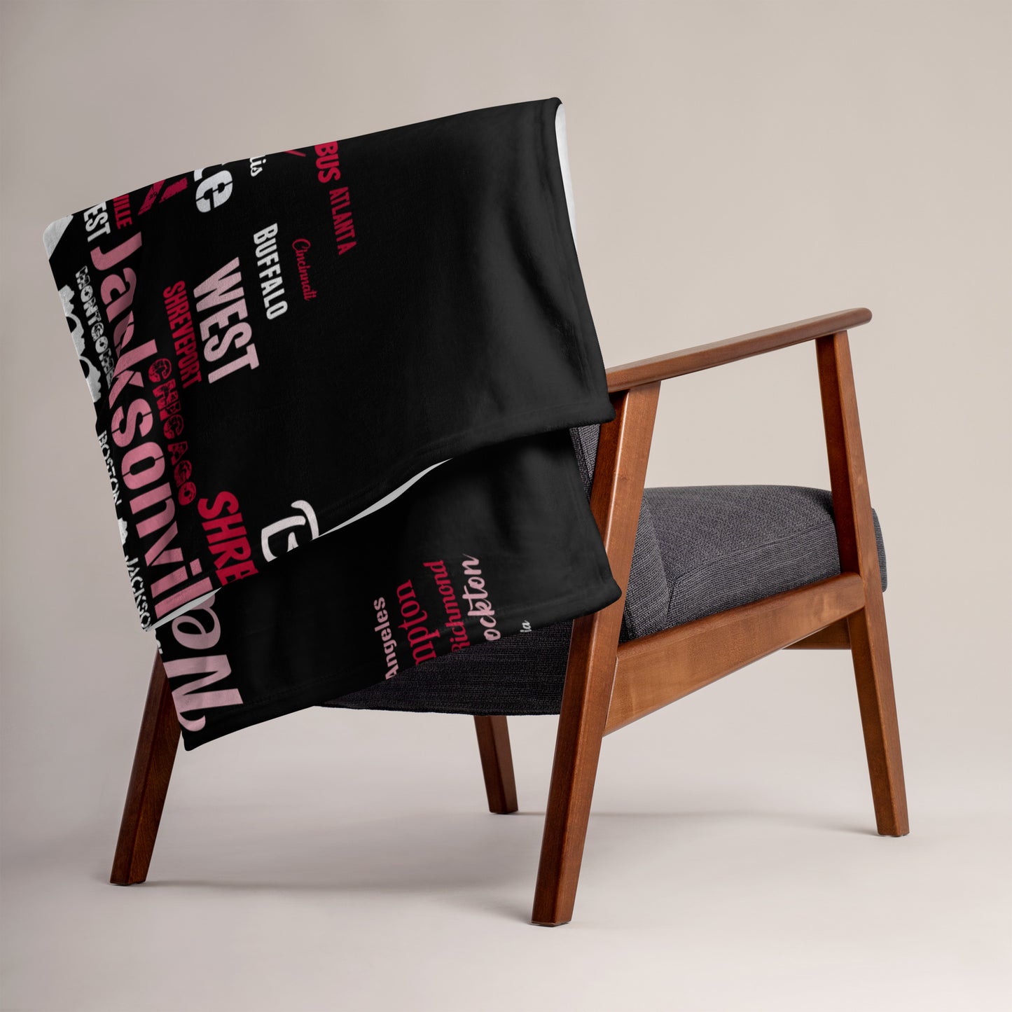 The Land of The Brave - PROUD AFRICAN - Throw Blanket